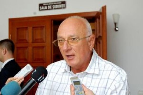 Puiu Haşotti - lider al senatorilor liberali, Dan Radu Ruşanu lider al deputaţilor PNL